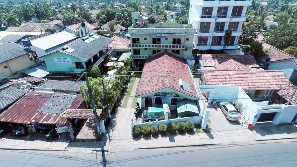 Ocean View Tourist Guest House At Negombo Beach Near The Airport Exterior photo